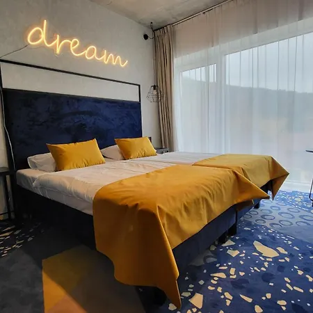 Sloneczny 312 Z Aneksem Biala Perla Czarna Gora