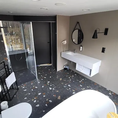 Sloneczny 312 Z Aneksem Biala Perla Czarna Gora *